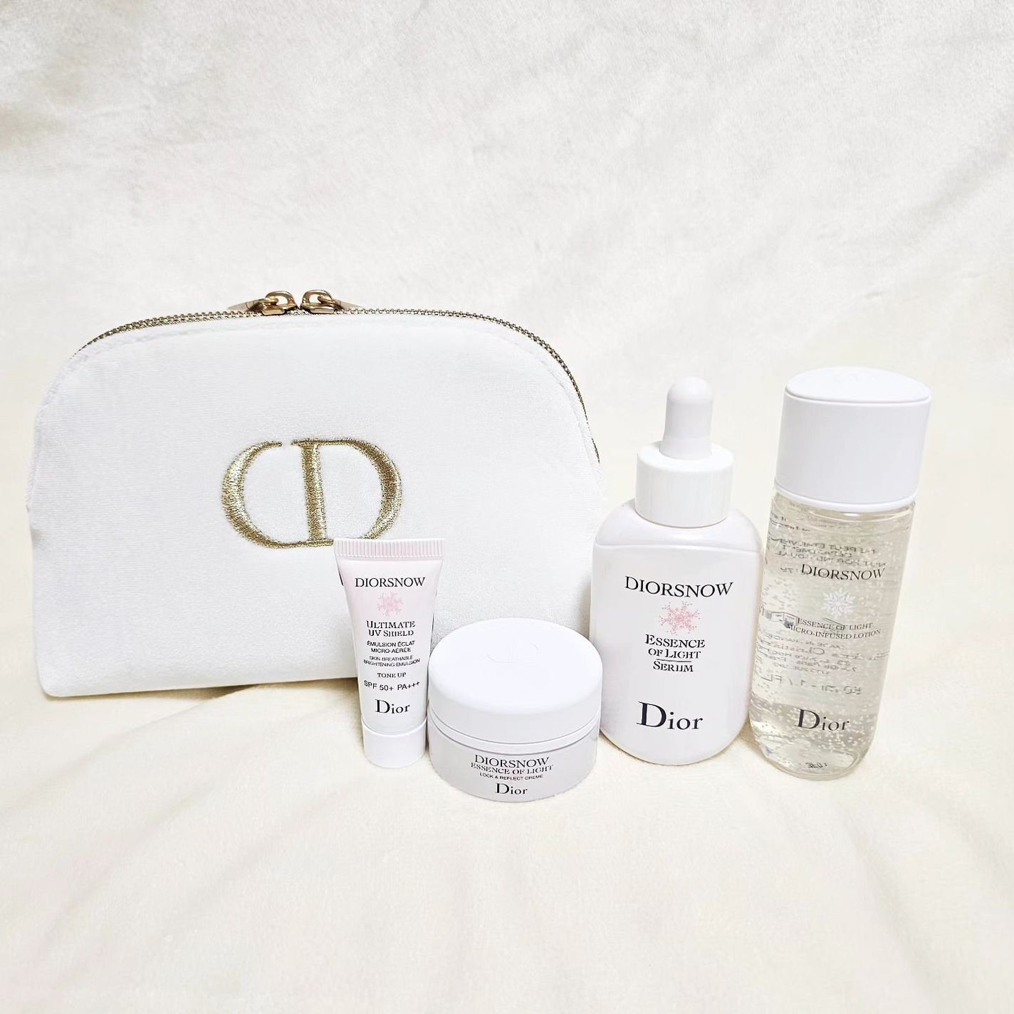 【旧】ディオール スノー エッセンス ホリデー/Dior/スキンケアキットを使ったクチコミ(1枚目)