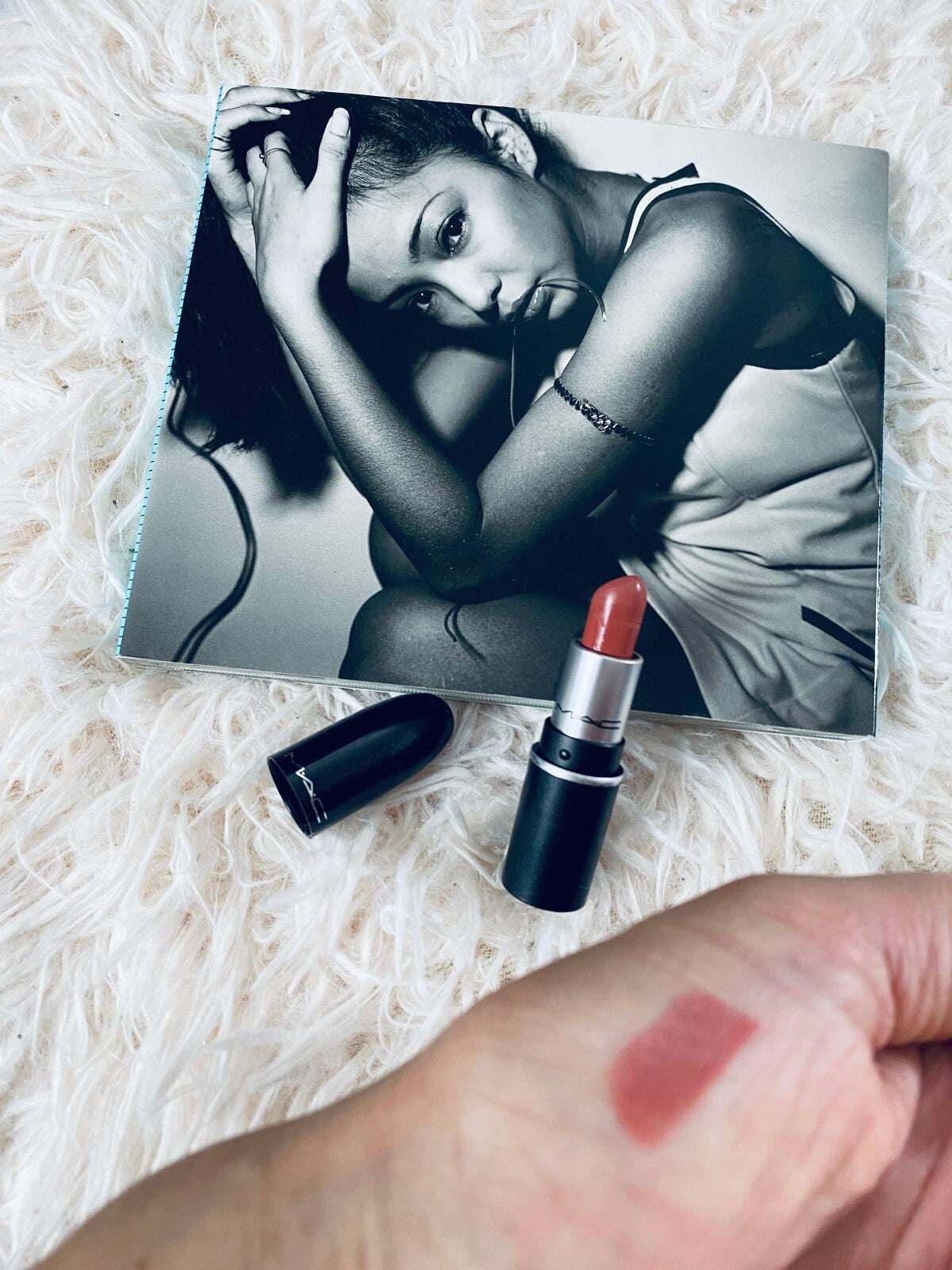 keiko.makebeauty on LIPS 「#動画で購入品紹介アムロちゃんのイメージはMACのヌーディカラ..」(3枚目)