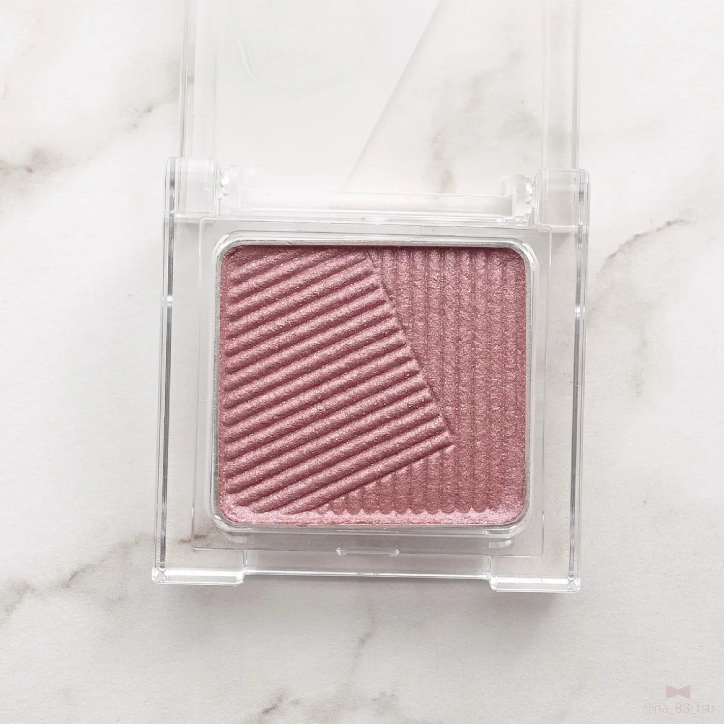 オーラデュウ プリズム イルミネーター ピコ/SHISEIDOザ・メーキャップ/単色アイシャドウを使ったクチコミ(3枚目)