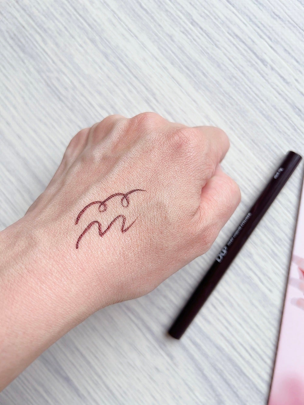 シルキーリキッドアイライナーWP/D-UP/リキッドアイライナーを使ったクチコミ(7枚目)