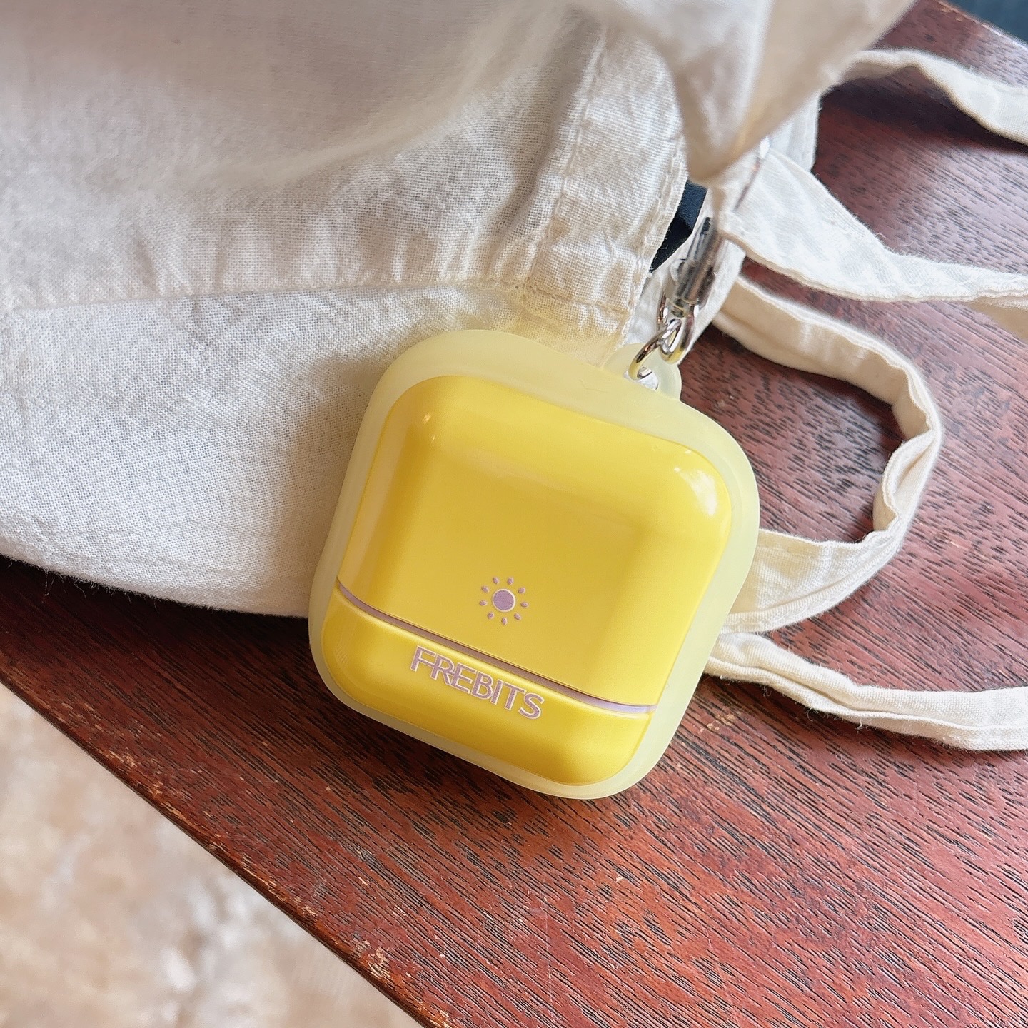 Air Fit Sun Finishing Stick 01 Pure Violet/FREBITS/日焼け止めスティックを使ったクチコミ（1枚目）