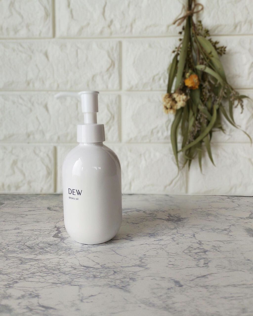 白色オイル/DEW/美容液を使ったクチコミ（1枚目）