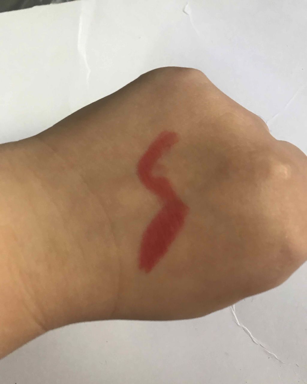 マットリップクレヨン/WHOMEE/口紅を使ったクチコミ(2枚目)