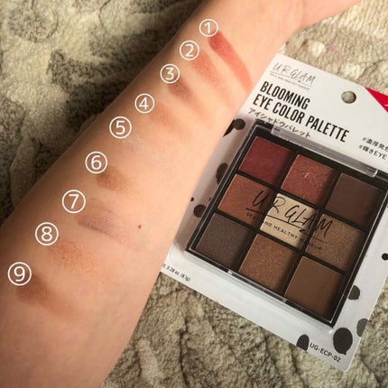 UR GLAM BLOOMING EYE COLOR PALETTE/U R GLAM/アイシャドウパレットを使ったクチコミ(3枚目)