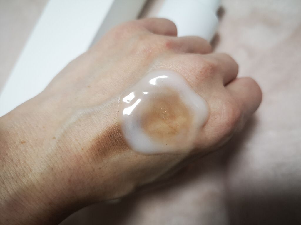 ボタニカルモイストクレンジングミルク/ヴァントルテ/ミルククレンジングを使ったクチコミ(3枚目)