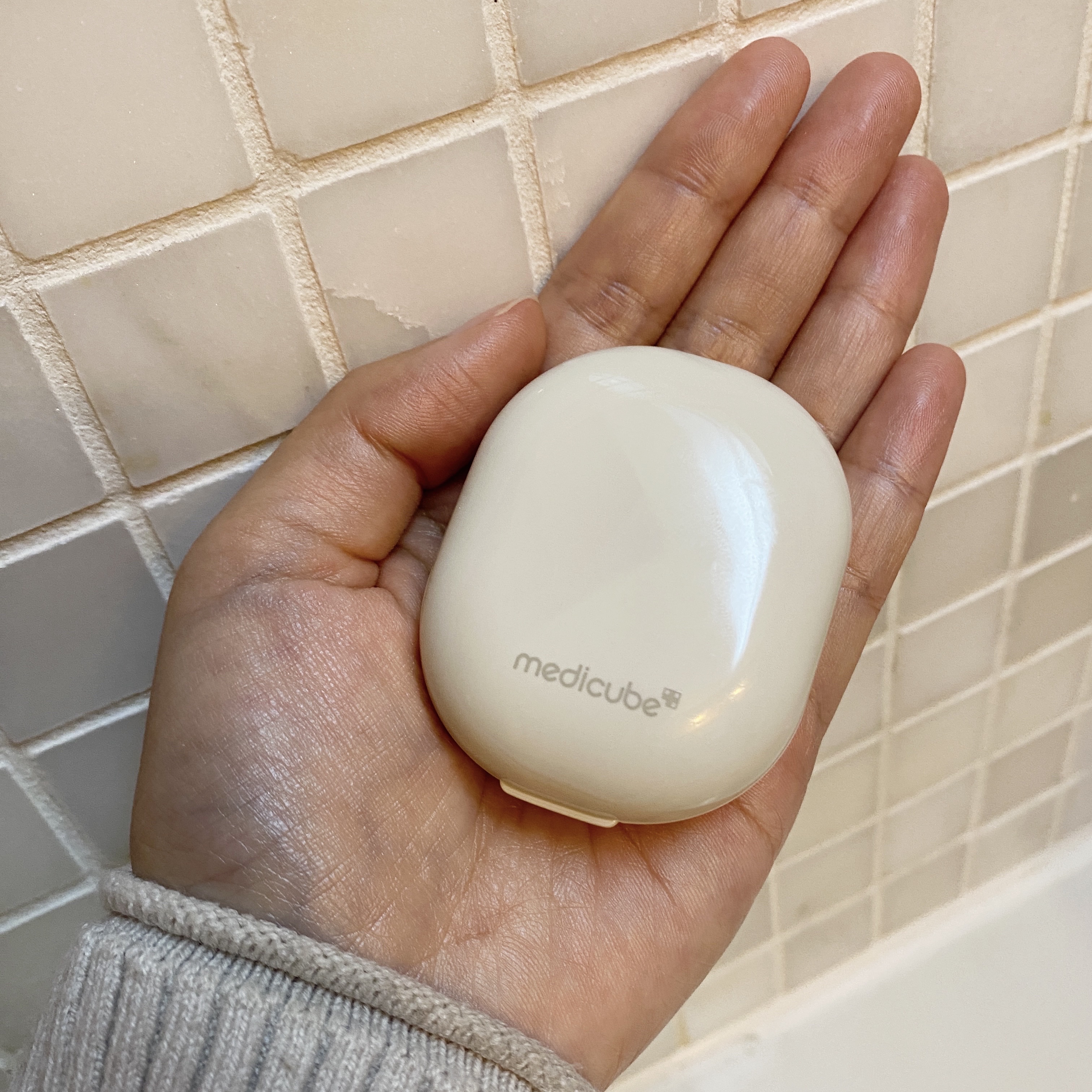 プロ グルタチオン グロウクッションファンデーション/MEDICUBE/クッションファンデーションを使ったクチコミ（3枚目）