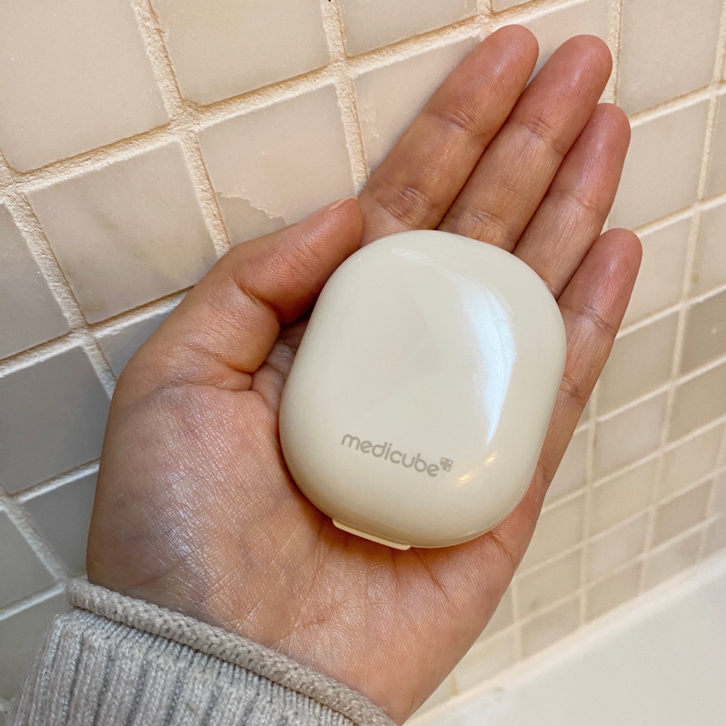 プロ グルタチオン グロウクッションファンデーション/MEDICUBE/クッションファンデーションを使ったクチコミ(3枚目)