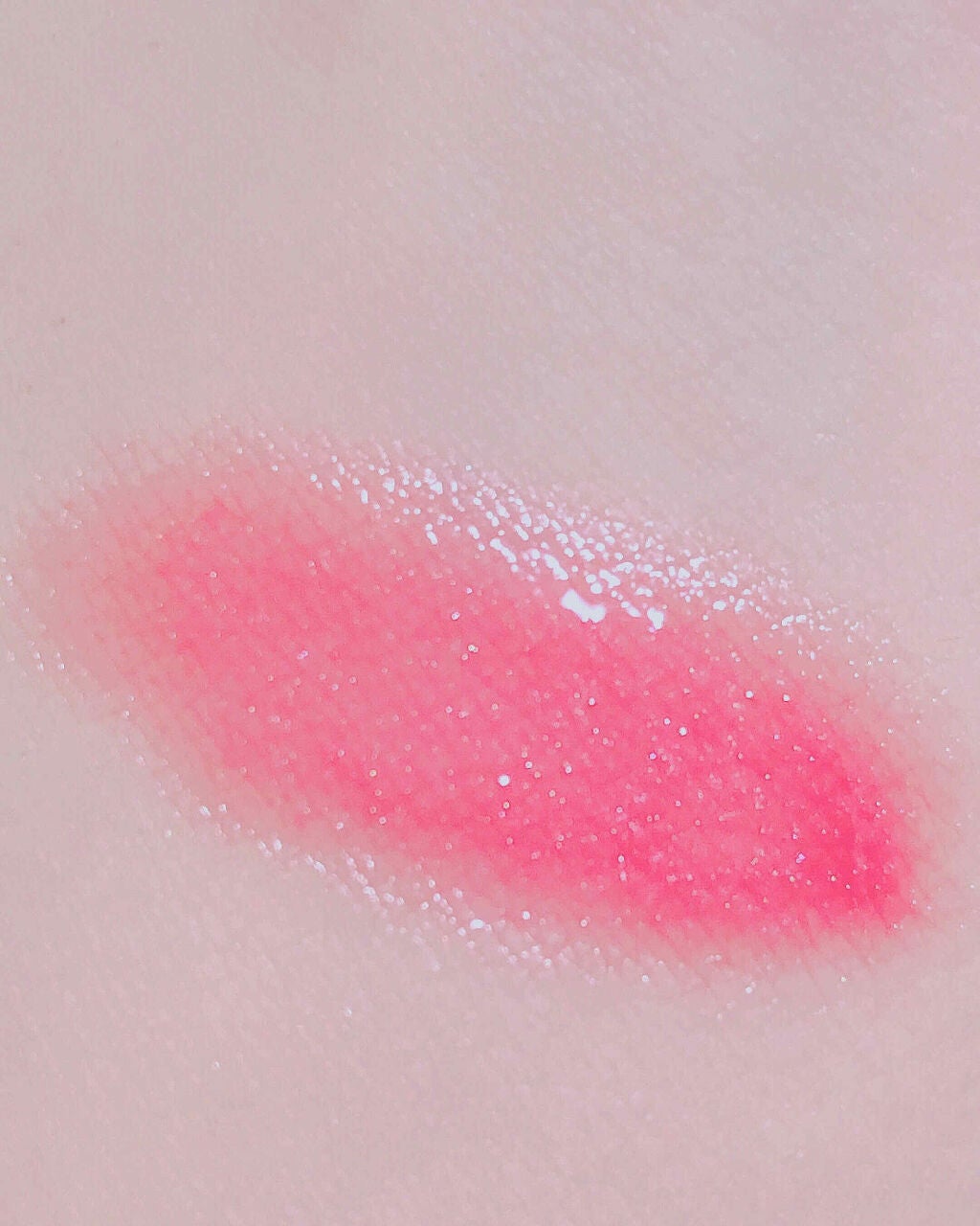 えりᙏ̤̫͚୨୧⑅ on LIPS 「💖塗るヒアルロン酸🐰💐︎︎︎︎☑︎ルクスリップPK106ピンク..」(2枚目)