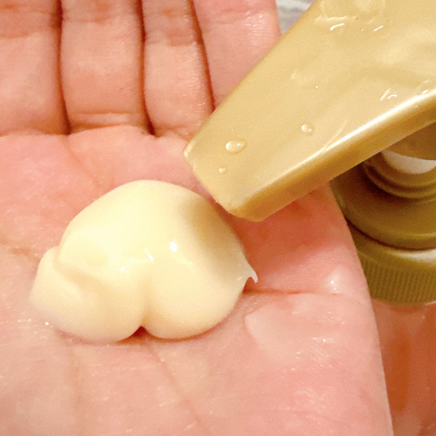 オイルインシャンプー/オイルインコンディショナー (グロス&リペア)/ディアボーテ/市販シャンプーを使ったクチコミ(4枚目)