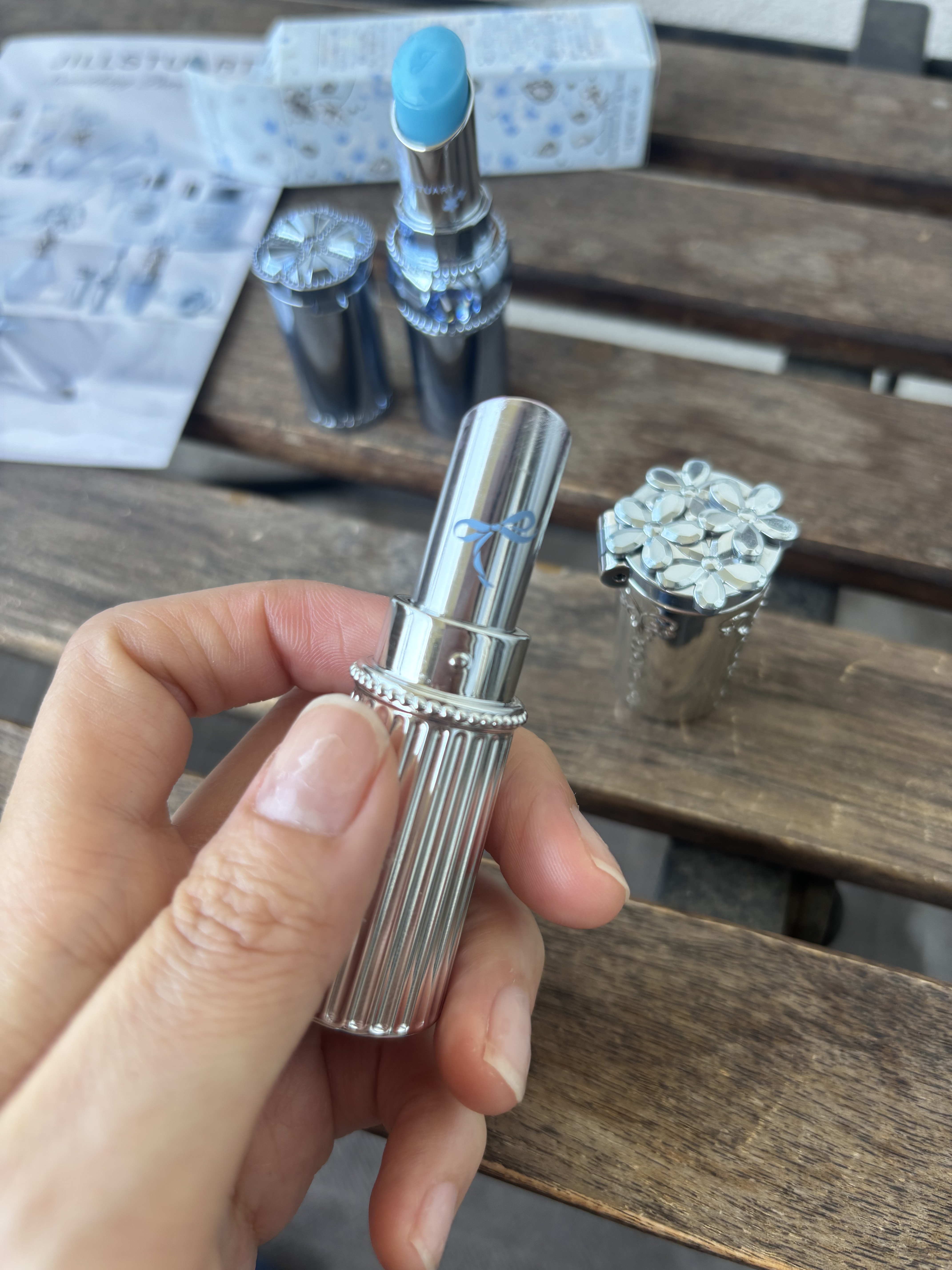 サムシングピュアブルー セント　マイリップス 00 something pure blue/JILL STUART/口紅を使ったクチコミ（3枚目）