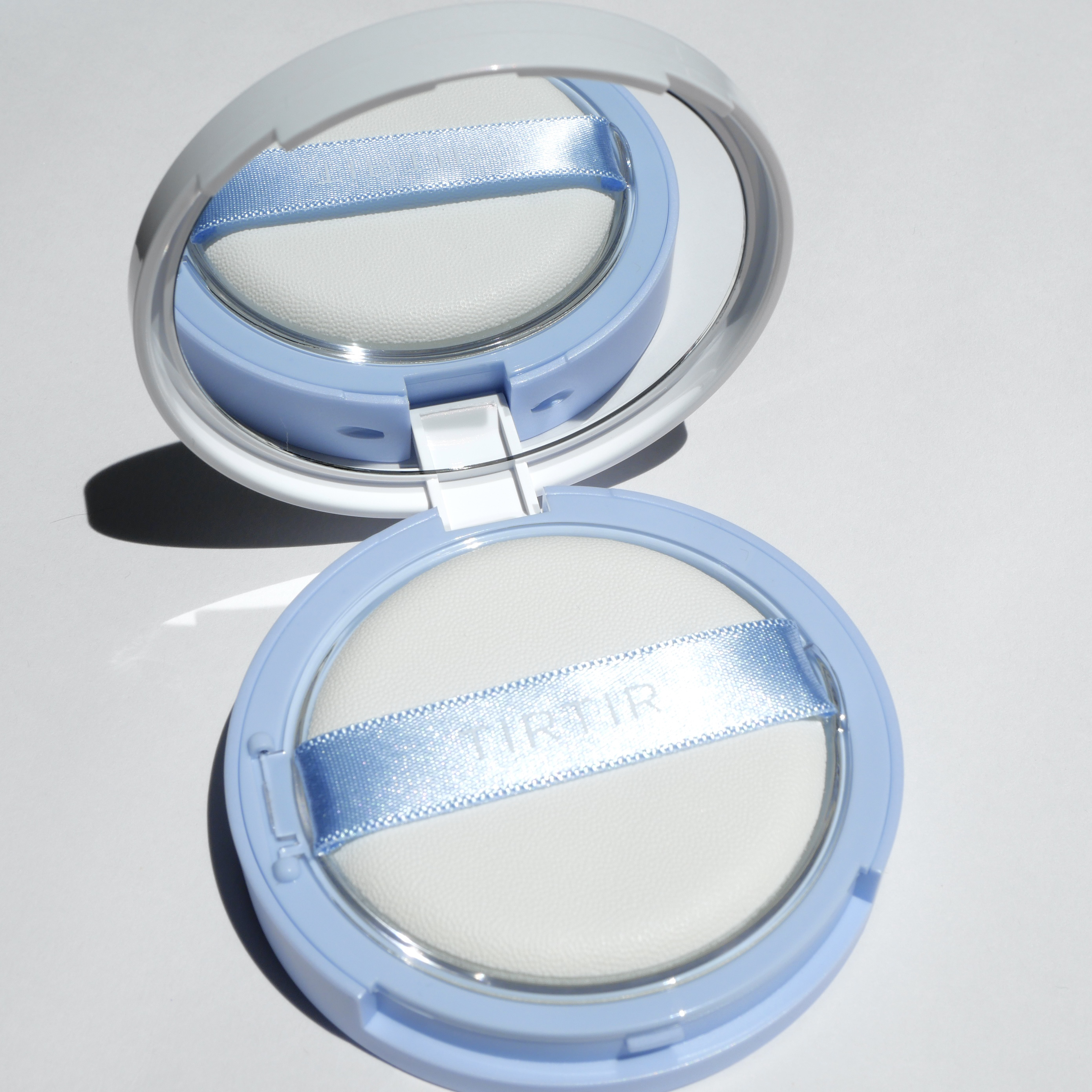 マスクフィットUVクールプレストパウダー/TIRTIR(ティルティル)/プレストパウダーを使ったクチコミ（2枚目）