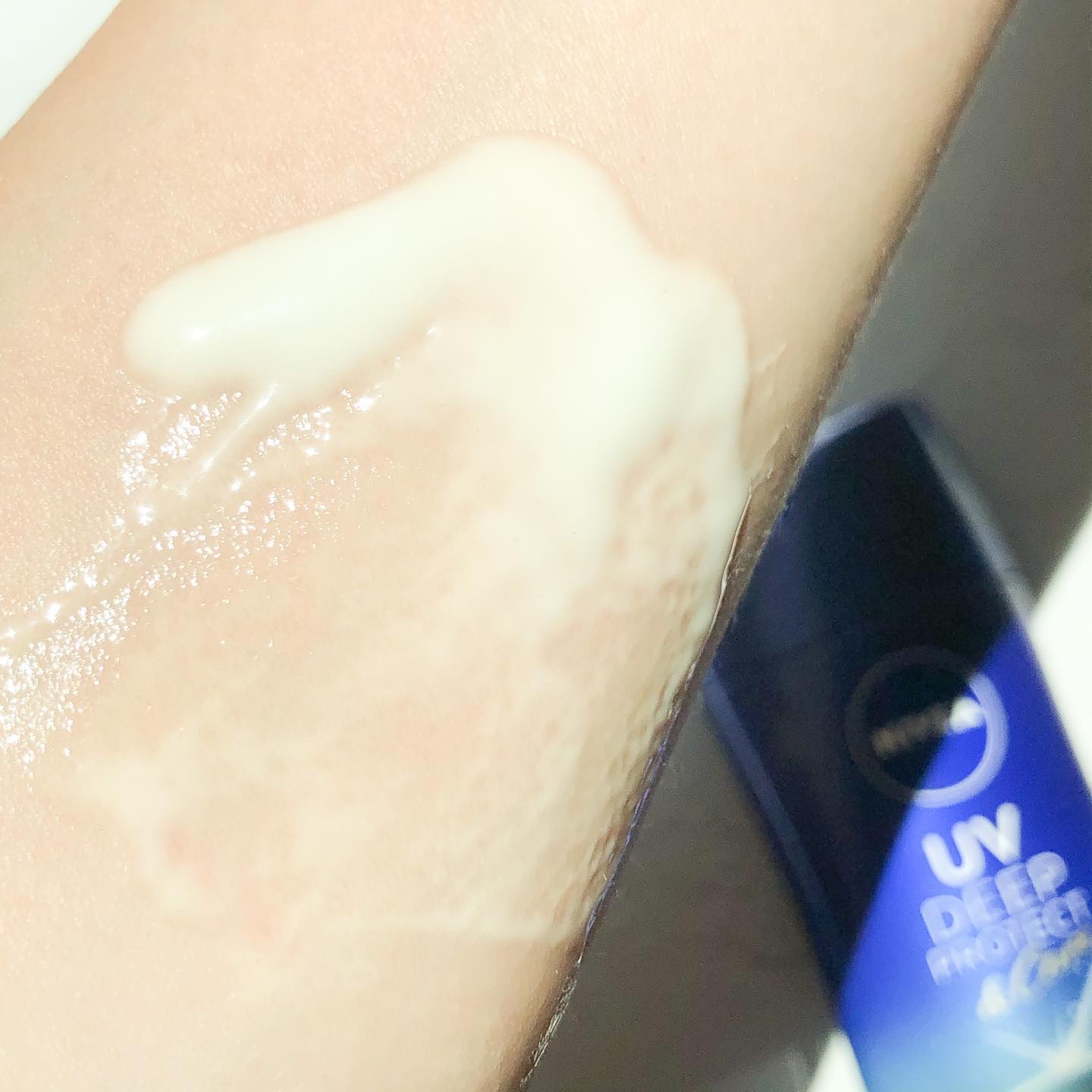 ニベアUV ディープ プロテクト＆ケア ジェル/ニベア/日焼け止めジェルを使ったクチコミ（2枚目）