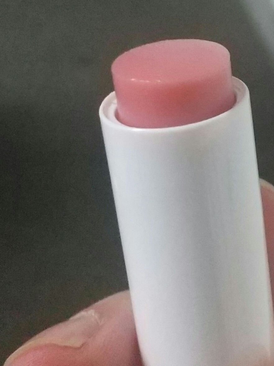 ヴァセリン リップスティック ロージー/ヴァセリン/リップクリームを使ったクチコミ（2枚目）