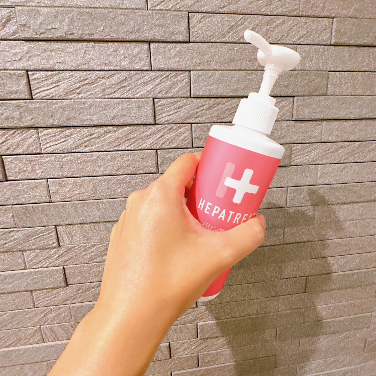 ヘパトリート 薬用保湿ミルククリーム/ゼトックスタイル/ボディクリームを使ったクチコミ（3枚目）