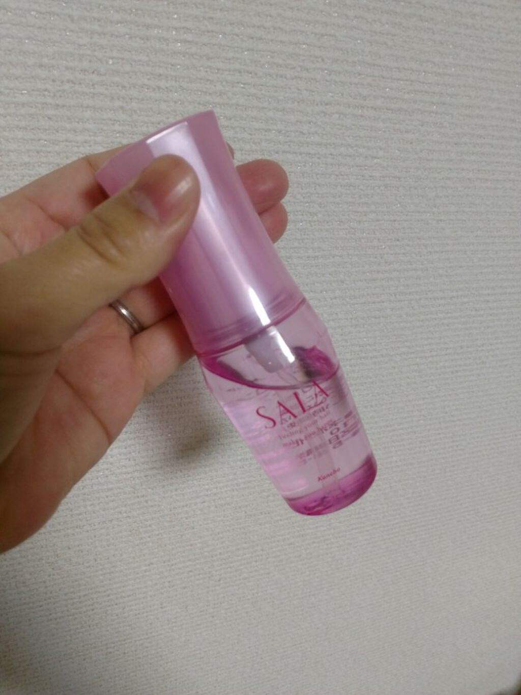 まっすぐアイロン用オイル Salaの口コミ ストレートヘアキープするなら サラsala By コスメ大好き Lips