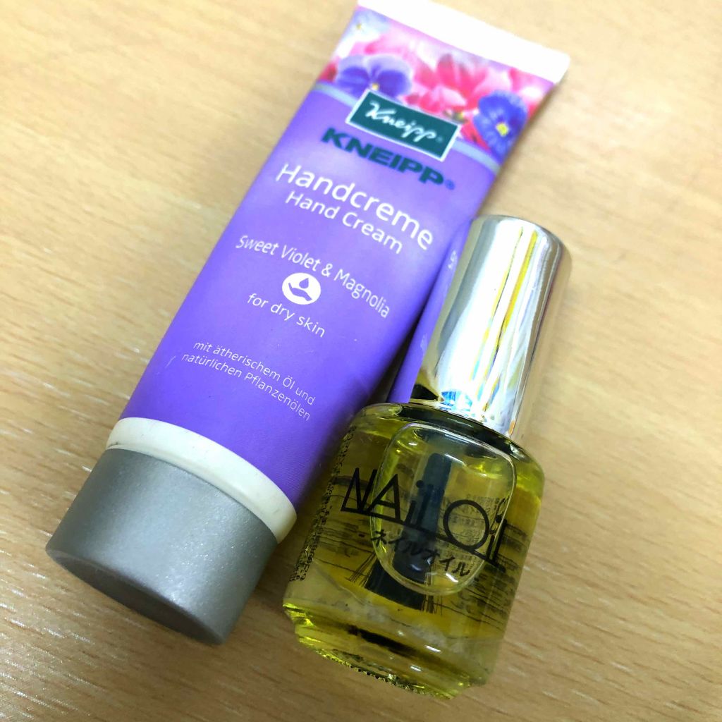 ハンドクリーム スイートバイオレット&マグノリアの香り/クナイプ/ハンドクリームを使ったクチコミ(1枚目)