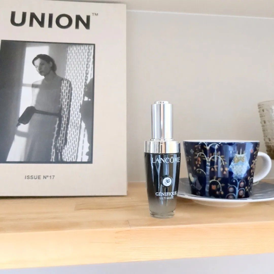 ⁡
⁡
⁡
⁡
ジェニフィック アルティメ セラム（30ml）⁡
⁡
⁡
回復科学から誕生した、新・ジェニフィック アルティメ。⁡
次世代成分「βグルカン*1」を、1滴に90兆個*2新配合。⁡
日本のために開発された「瞬間浸透*3テクスチャ