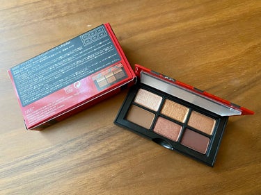  アンラップド ミニアイシャドーパレット LAGUNA /NARS/パウダーアイシャドウを使ったクチコミ（2枚目）