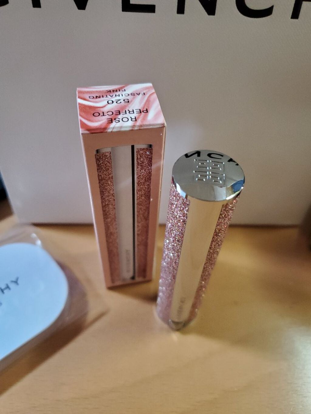 ローズ・パーフェクト/GIVENCHY/リップバームを使ったクチコミ(2枚目)