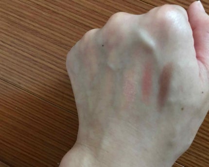 モメンティーク タイムシャドウ/LABIOTTE/アイシャドウパレットを使ったクチコミ(2枚目)