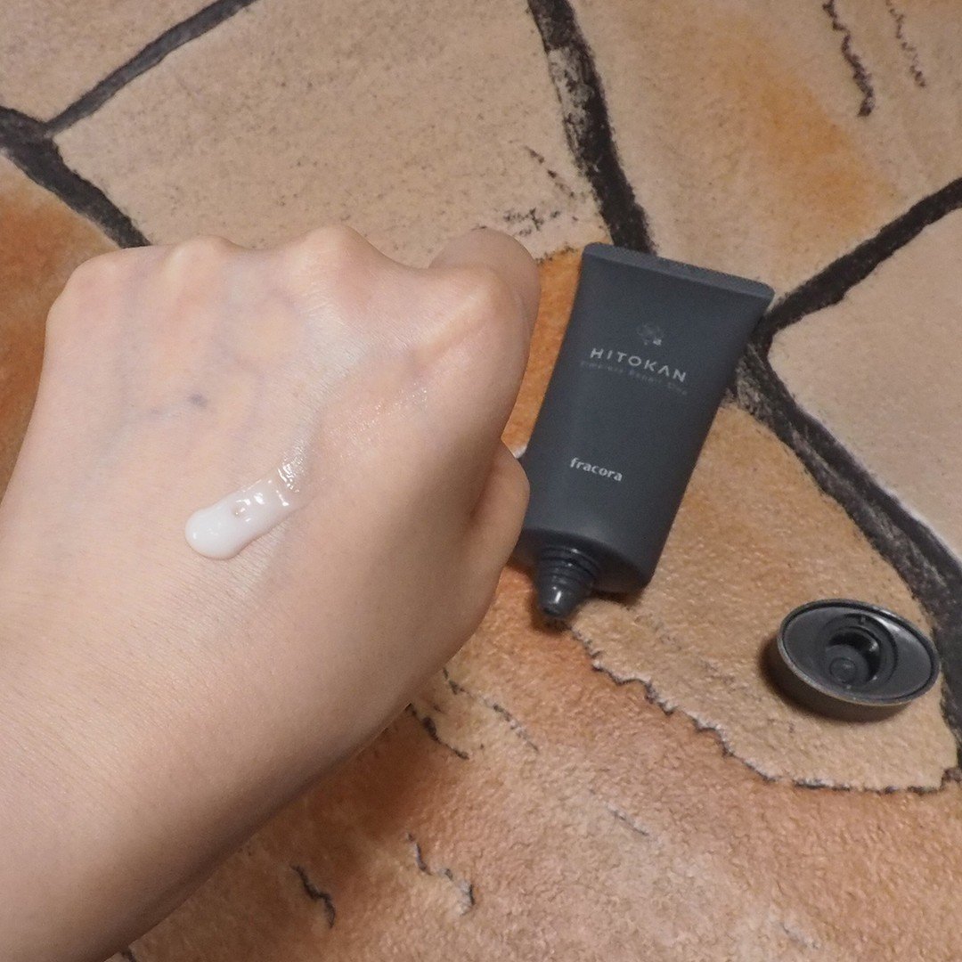 HITOKAN タイムレスリペアワンGR/fracora/オールインワン化粧品を使ったクチコミ（2枚目）
