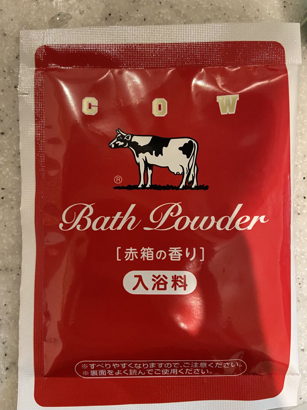 なめらかミルクバス 赤箱の香り/カウブランド/保湿系入浴剤を使ったクチコミ（1枚目）