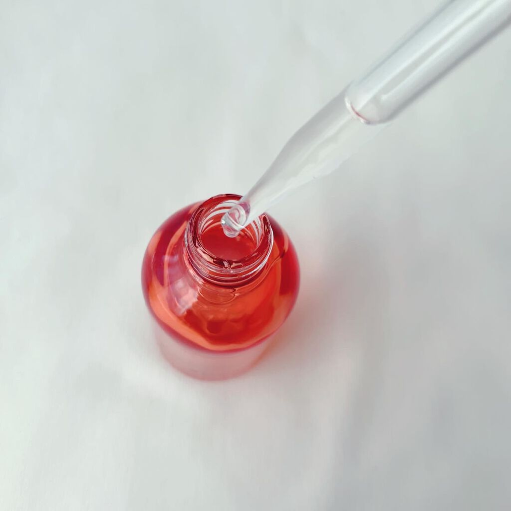 suyu on LIPS 「自然×サイエンスの力赤い凝縮美容肌の弾力を維持するGABAが、..」(3枚目)