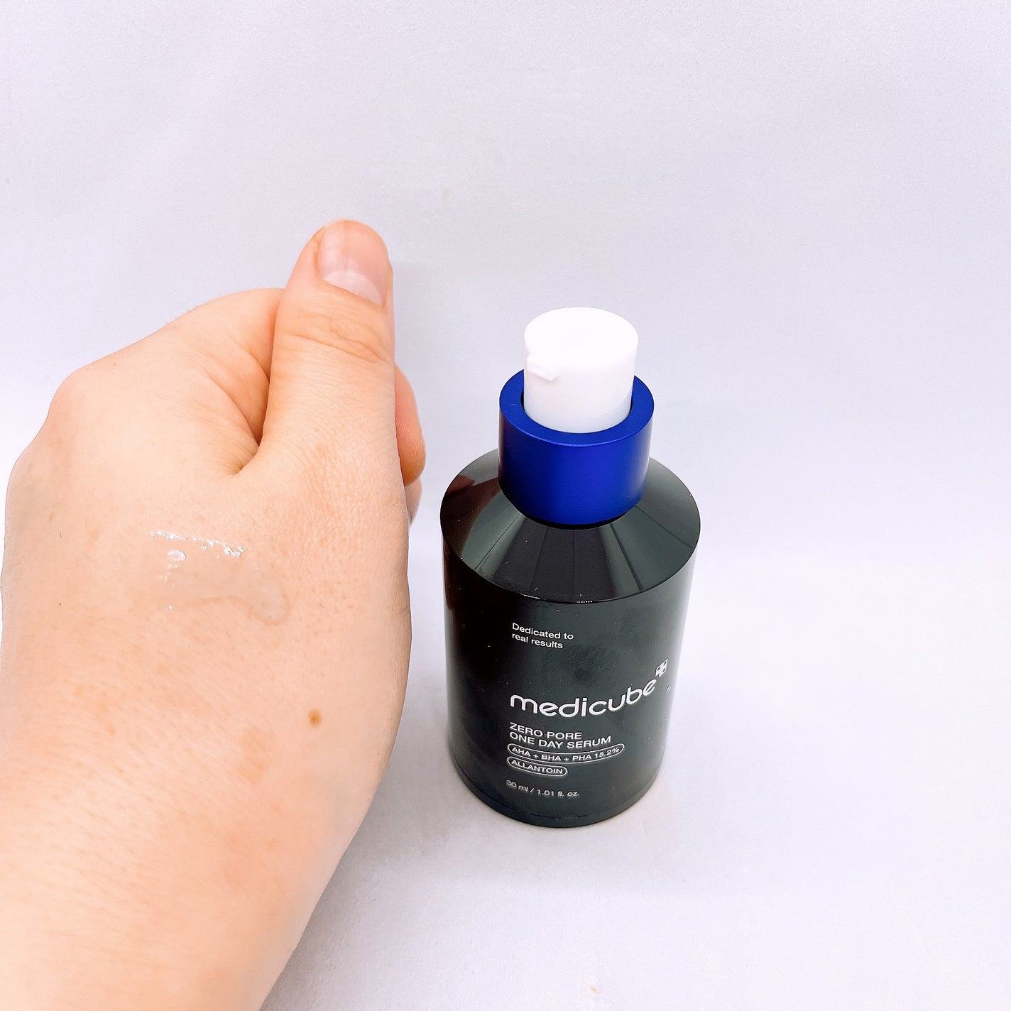 ゼロ毛穴1DAYセラム/MEDICUBE/美容液を使ったクチコミ(2枚目)