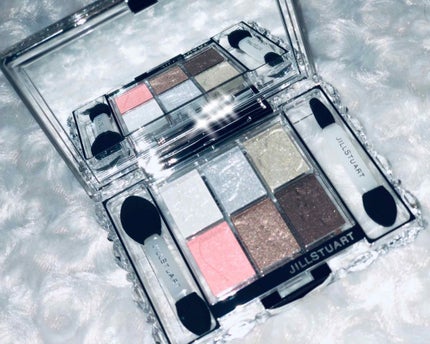 ホワイトラブストーリー コレクション (クリスマスコフレ 2018)/JILL STUART/メイクアップキットを使ったクチコミ(3枚目)