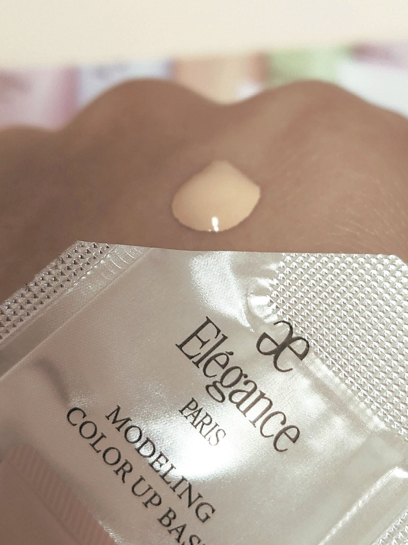 エレガンス モデリング カラーアップ ベース/Elégance/化粧下地を使ったクチコミ(6枚目)