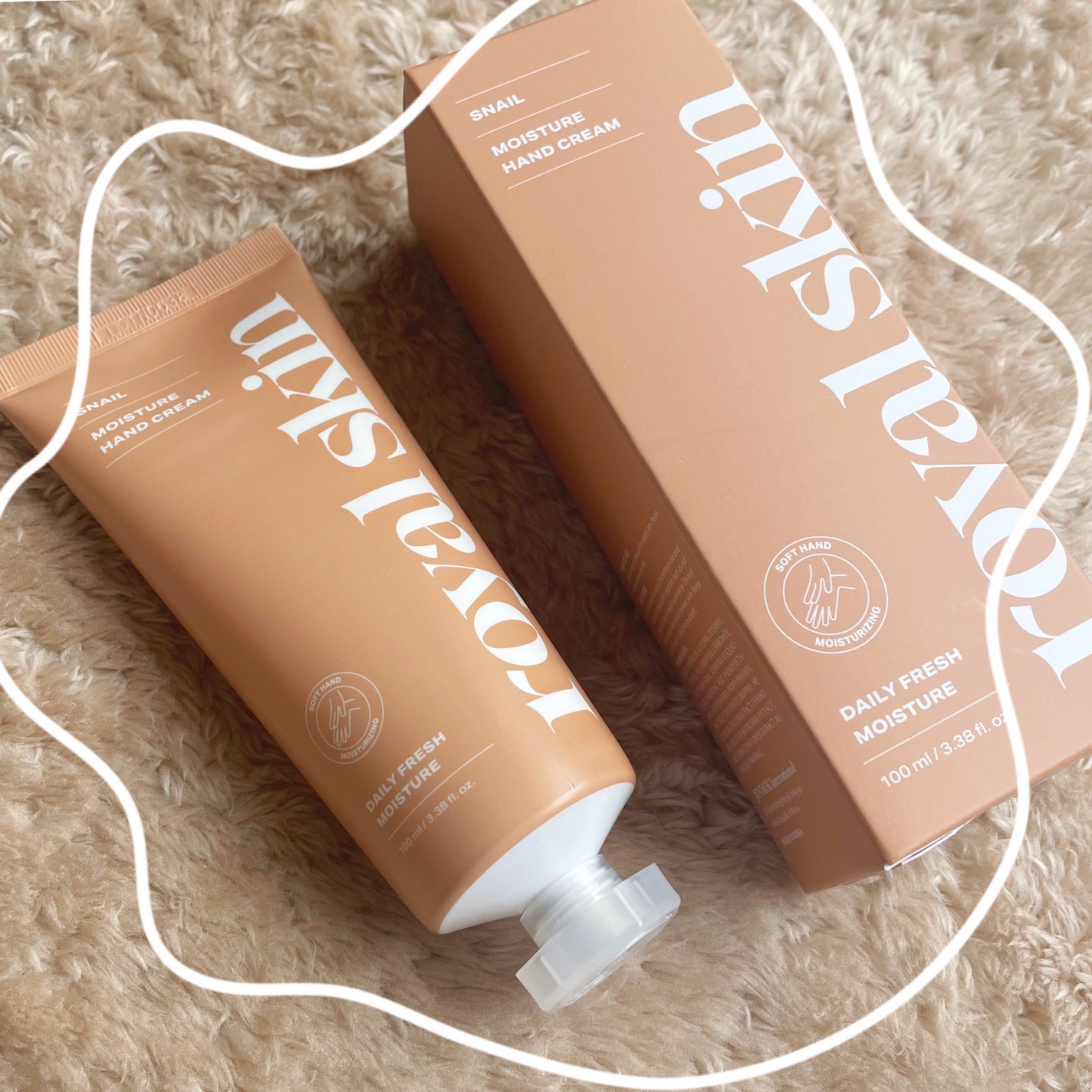 SNAIL MOISTURE HANDCREAM/royal skin/ハンドクリームを使ったクチコミ(4枚目)