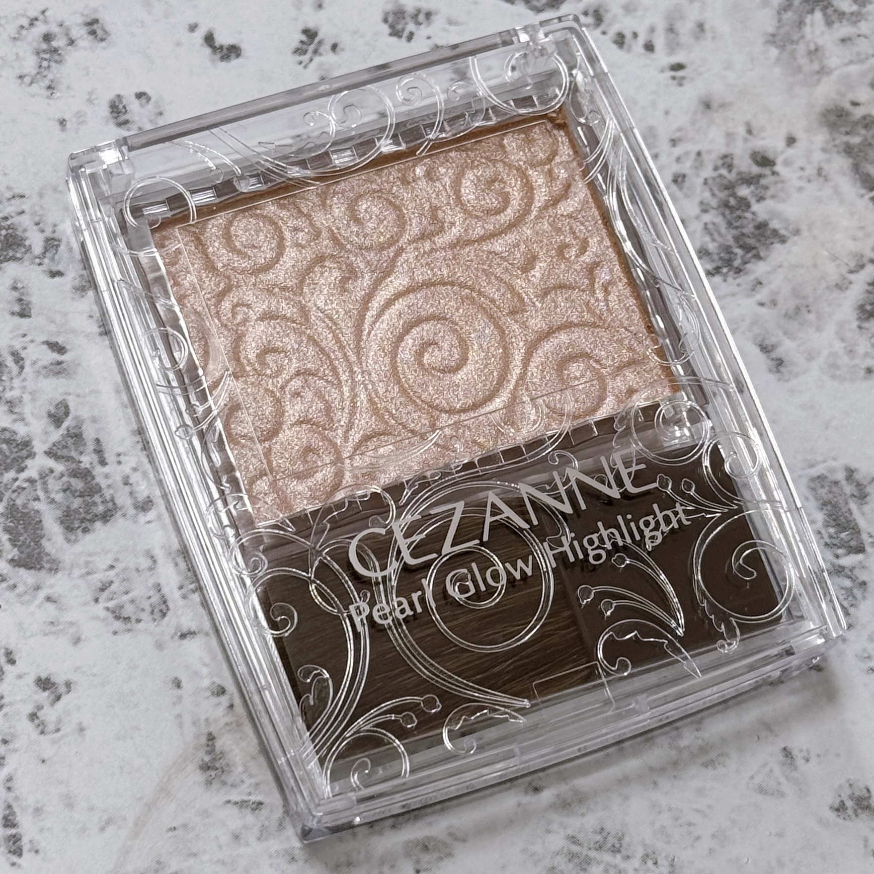 パールグロウハイライト/CEZANNE/パウダーハイライトを使ったクチコミ（1枚目）