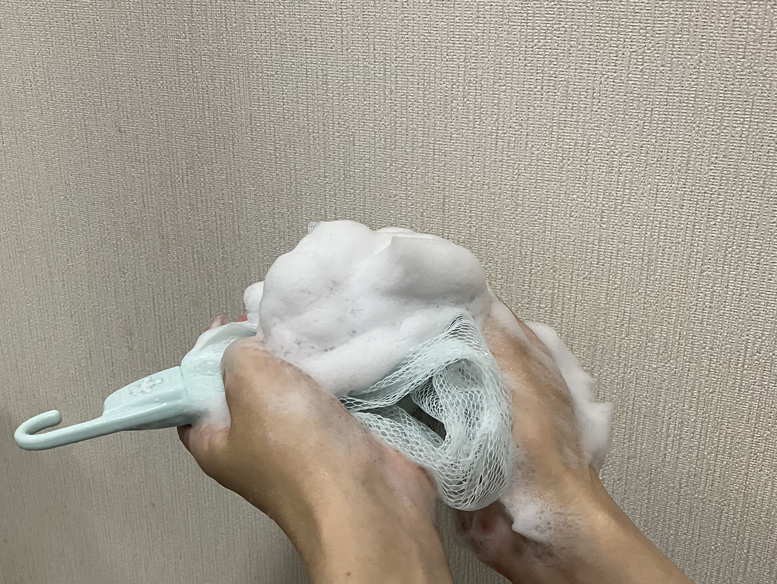 スイサイ ビューティクリア ブラック パウダーウォッシュ PO イーブイデザイン(日本限定)/suisai/洗顔パウダーを使ったクチコミ（2枚目）