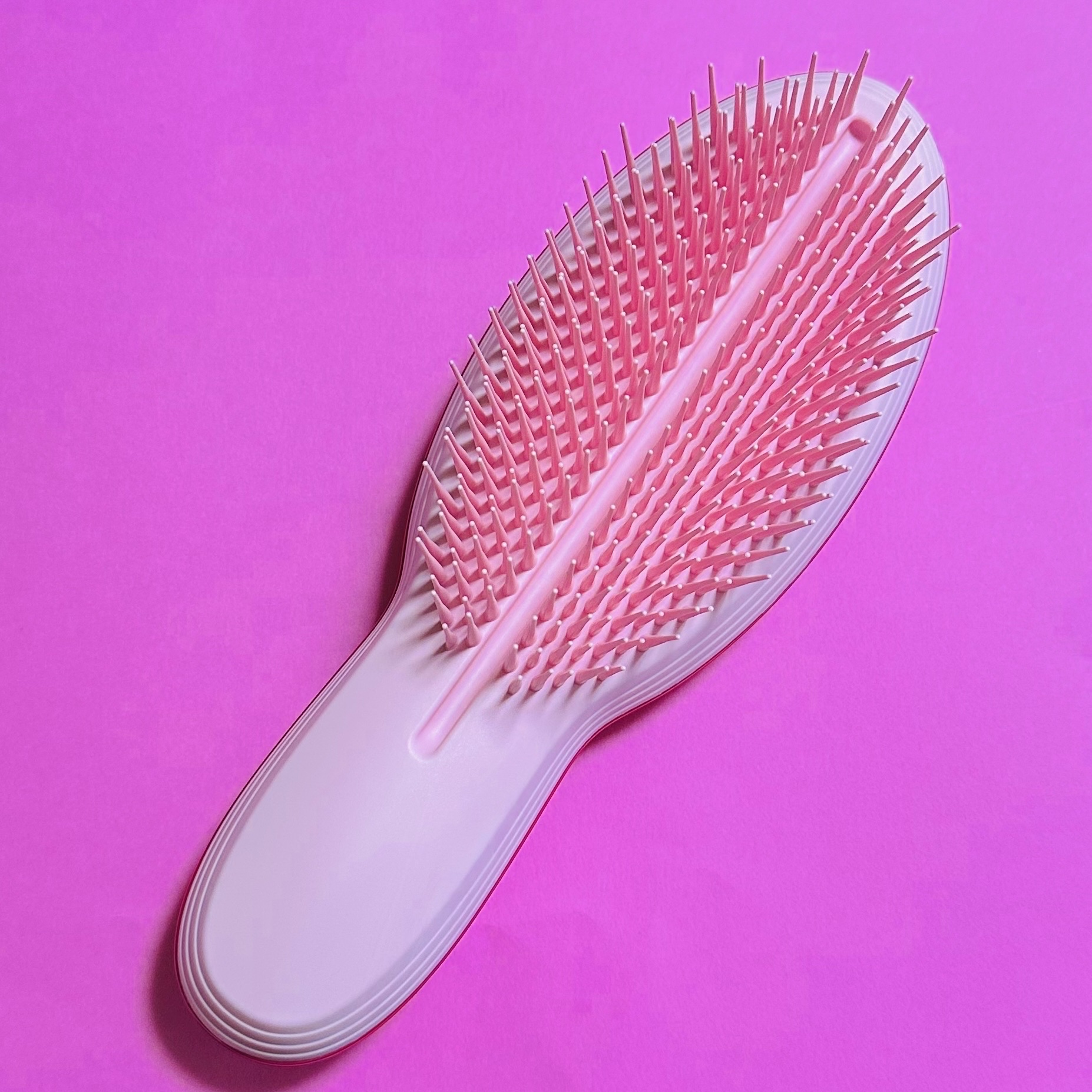 ザ・アルティメットスタイラー ストロベリーピンク/TANGLE TEEZER/ヘアブラシを使ったクチコミ（2枚目）