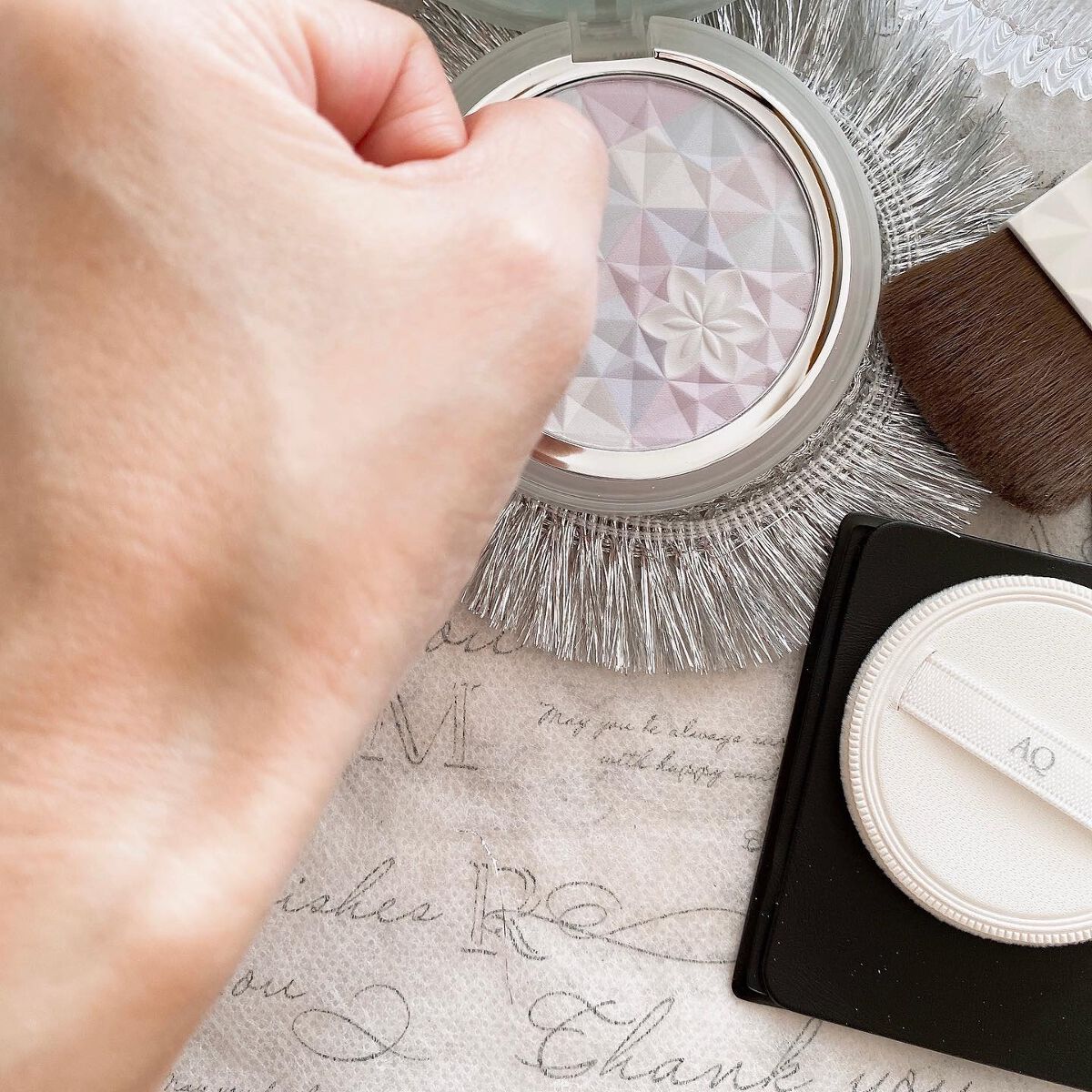 AQ オーラ リフレクター/DECORTÉ/プレストパウダーを使ったクチコミ(5枚目)