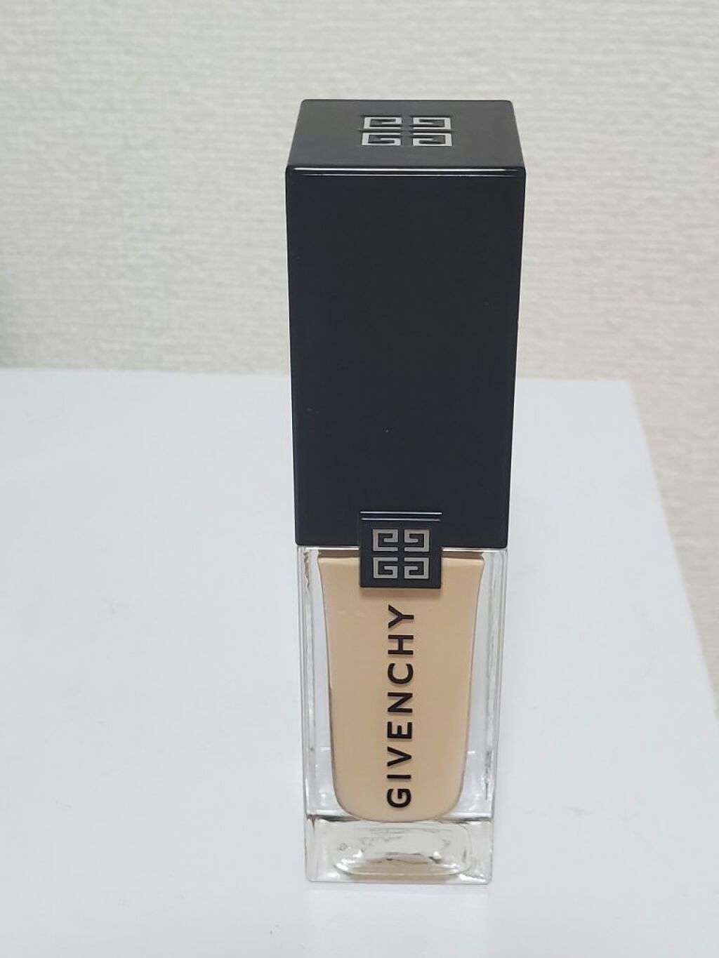 プリズム・リーブル・スキンケアリング・グロウ/GIVENCHY/リキッドファンデーションを使ったクチコミ(1枚目)