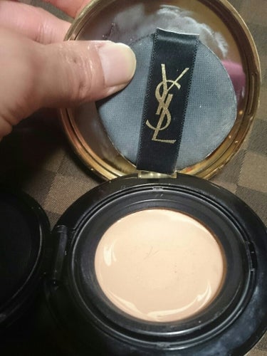 アンクル ド ポー マーブル エッセンス クリームパクト B25/YVES SAINT LAURENT BEAUTE/クッションファンデーションを使ったクチコミ（2枚目）