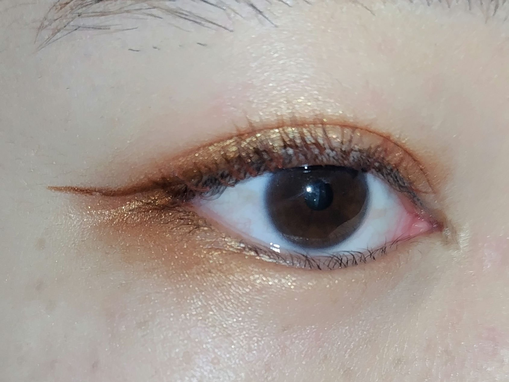 スモール アイシャドウ アンバー ライト/M・A・C/単色アイシャドウを使ったクチコミ（2枚目）