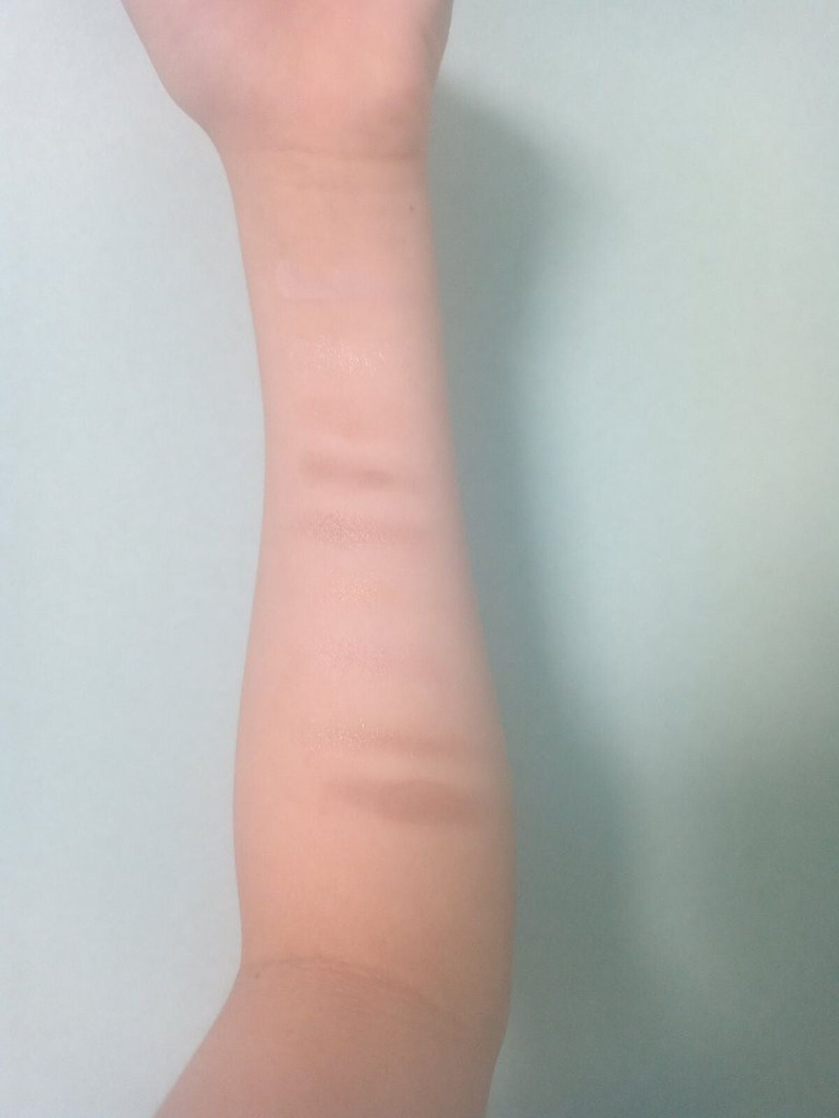 ゆりょーる on LIPS 「DAISOGenetokyo ムードアイシャドウ01110円..」(3枚目)