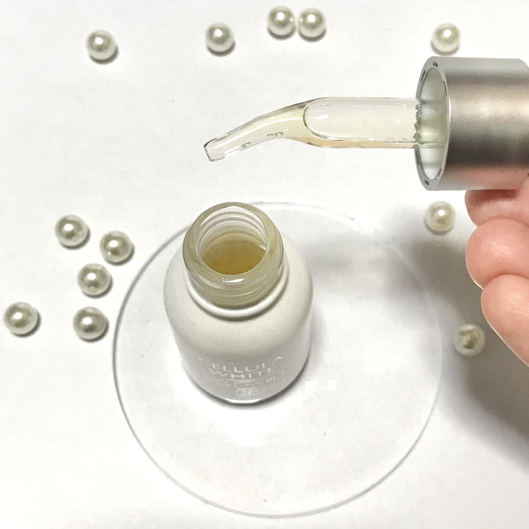 ホワイト ブライトセラム 15ml/CELLULA/美容液を使ったクチコミ（2枚目）