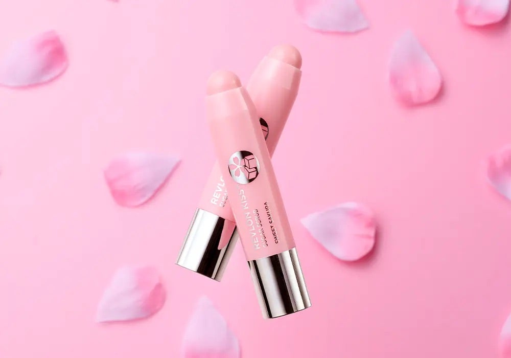 レブロン「キス シュガー スクラブ」から、ふわっとやさしい香りの新色「スウィート サクラ」が限定発売の画像