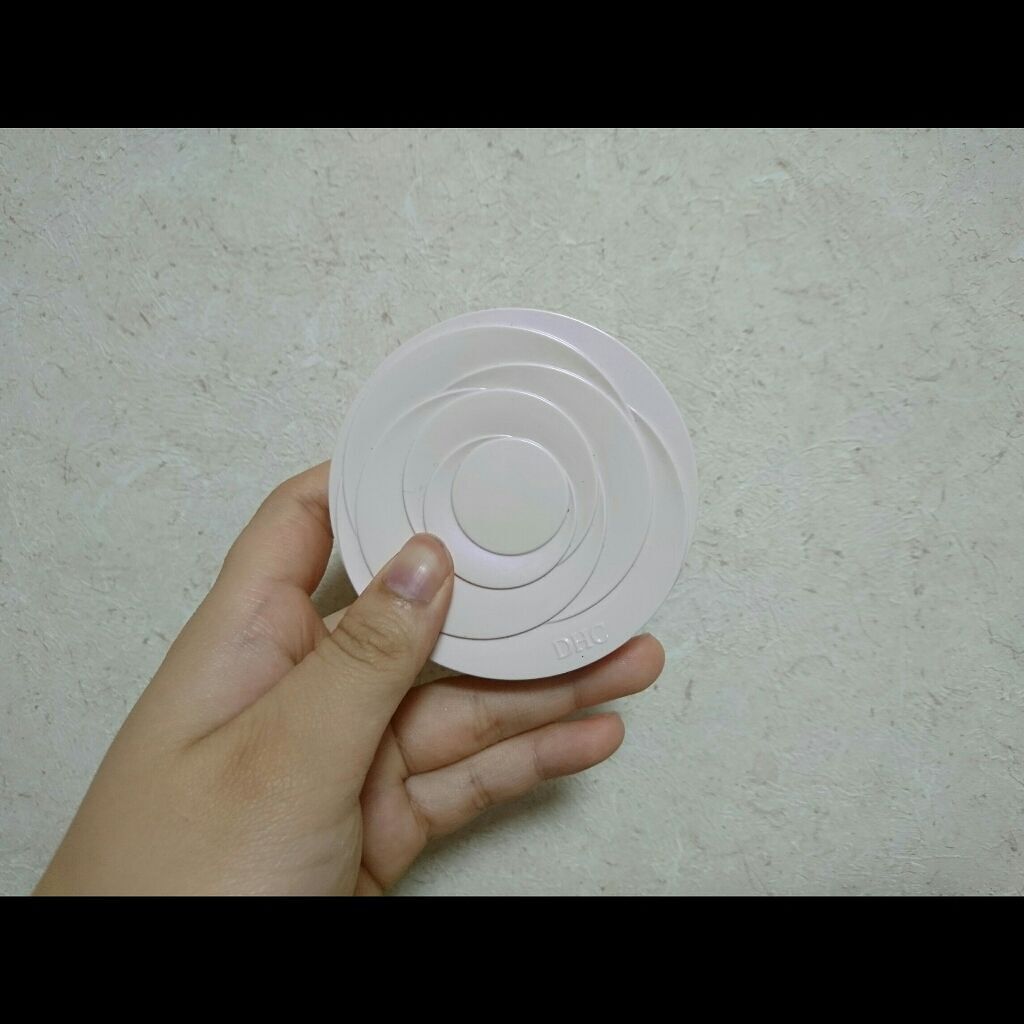 ローズビューティ シマーカクテルパウダーQ10/DHC/プレストパウダーを使ったクチコミ（1枚目）