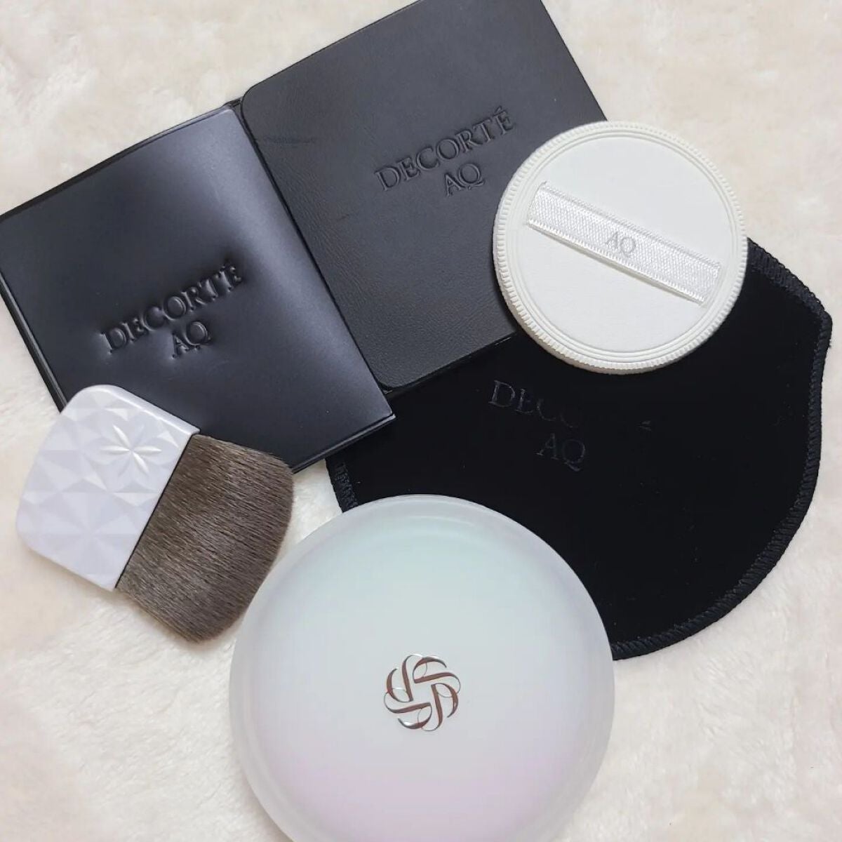 AQ オーラ リフレクター/DECORTÉ/プレストパウダーを使ったクチコミ(4枚目)