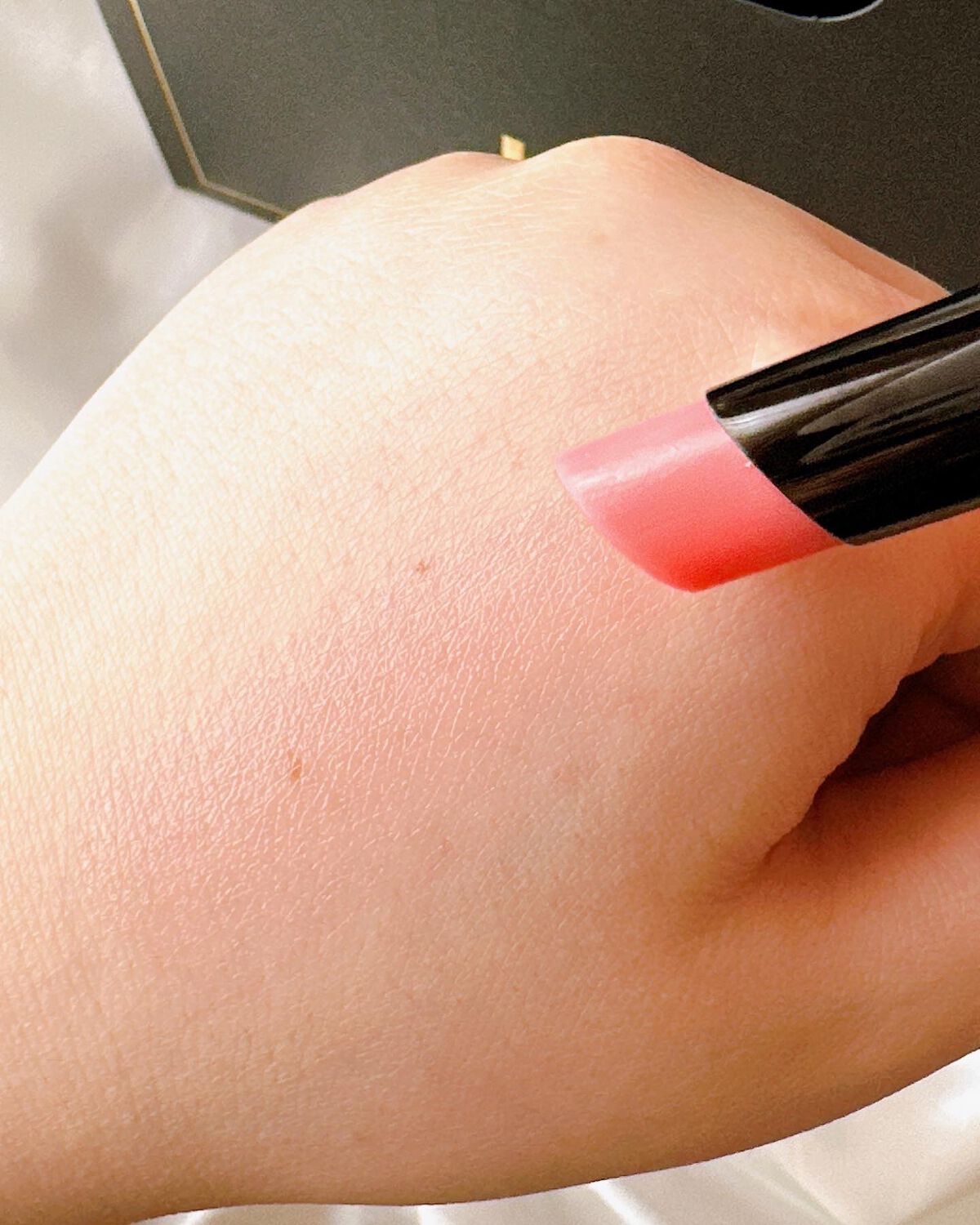 センシュアル ヌードバーム/HERA/リップバームを使ったクチコミ(5枚目)