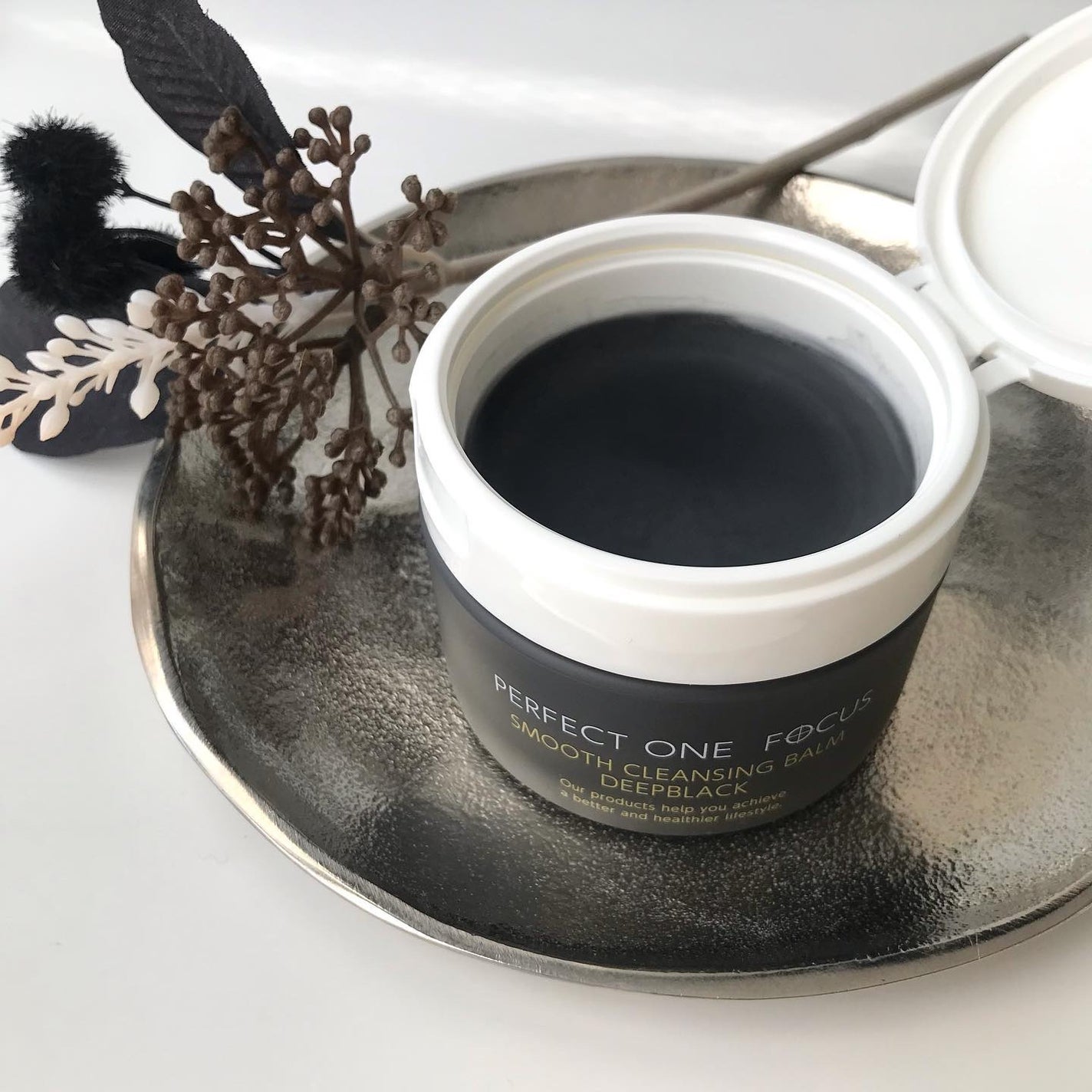 パーフェクトワンフォーカス スムースクレンジングバーム ディープブラック/PERFECT ONE FOCUS/クレンジングバームを使ったクチコミ(2枚目)