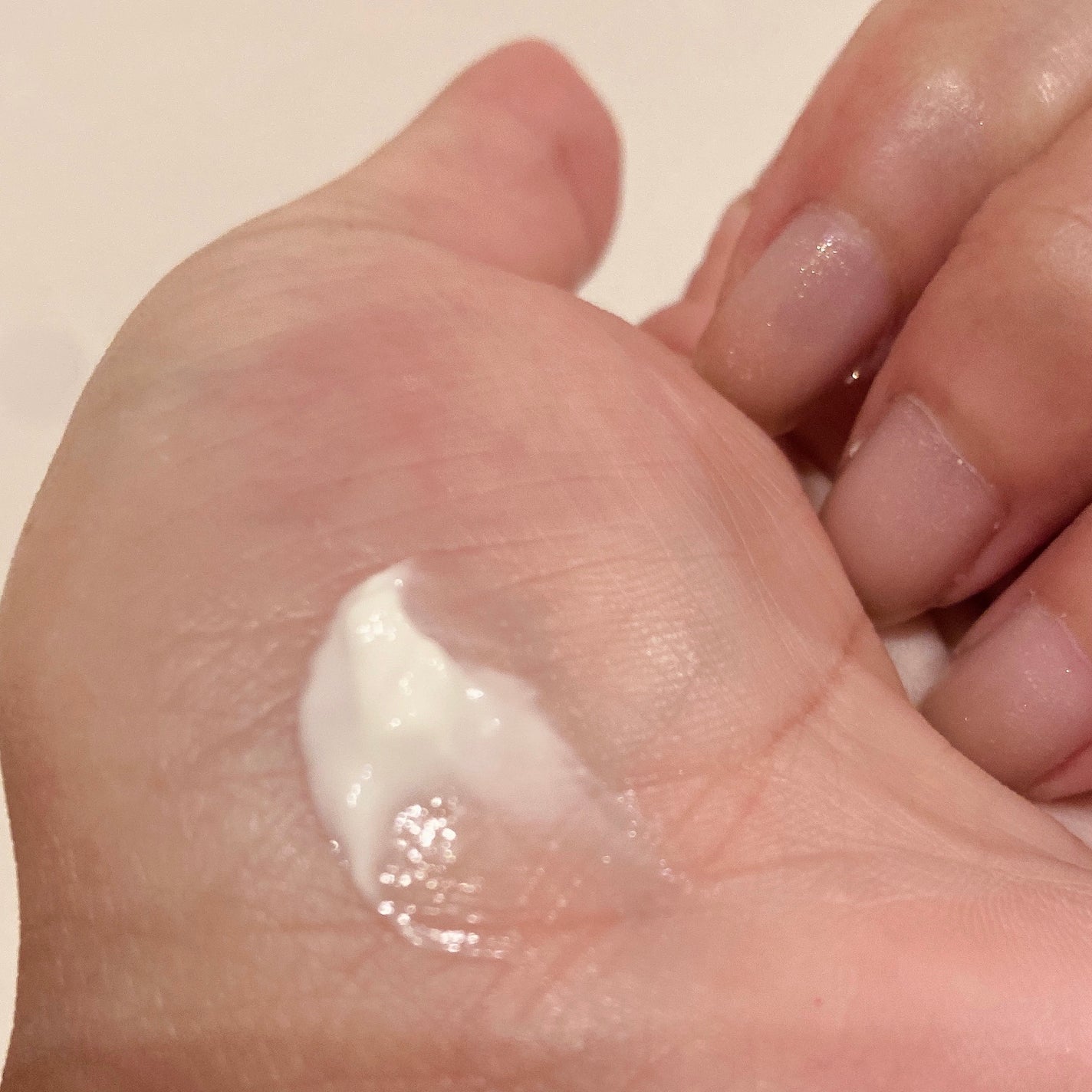 CBD Face & Body Lotion VENUS/CAMYU/フェイスクリームを使ったクチコミ(5枚目)