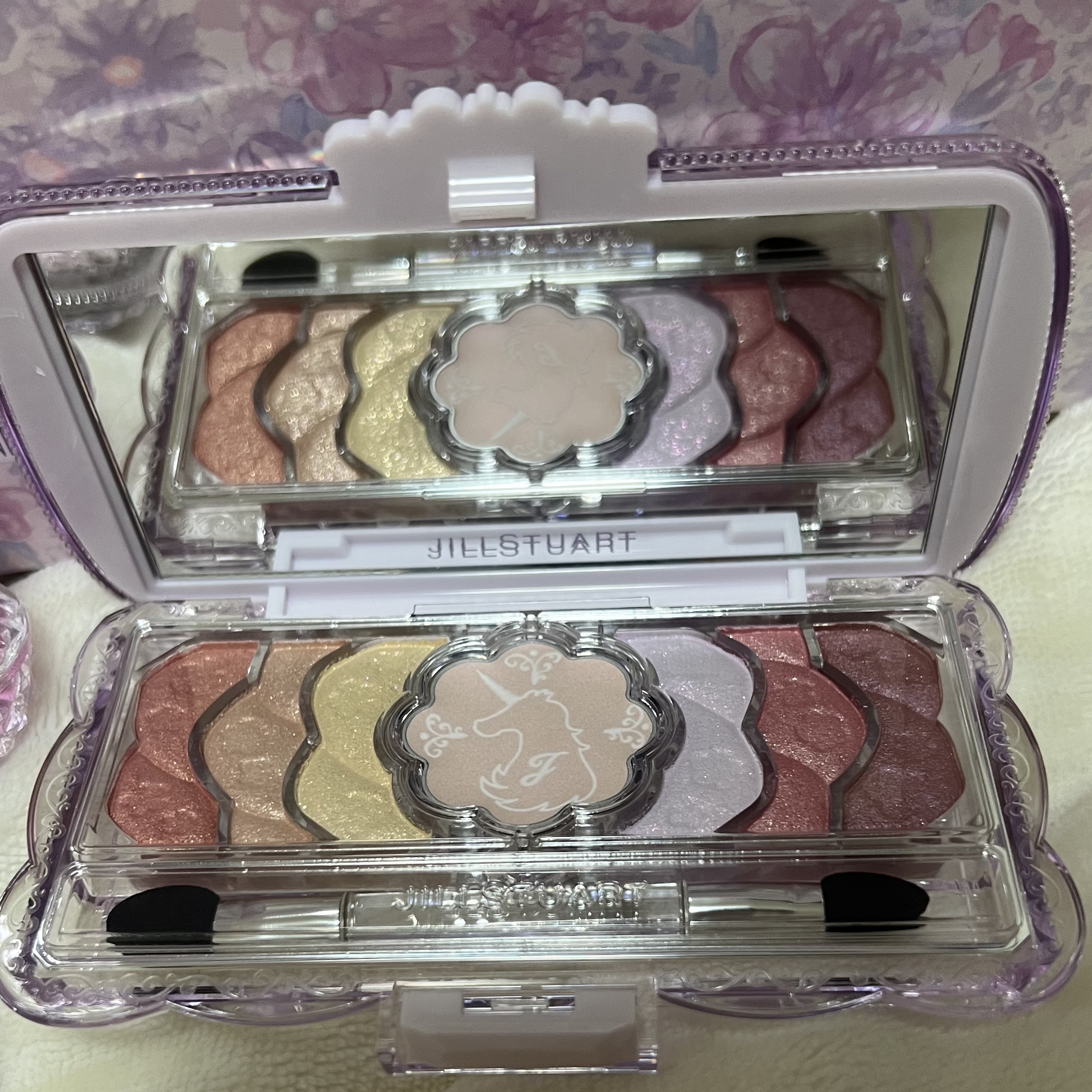 ユニコーンユートピア コレクション 雲形ポーチ/JILL STUART/メイクアップキットを使ったクチコミ（3枚目）