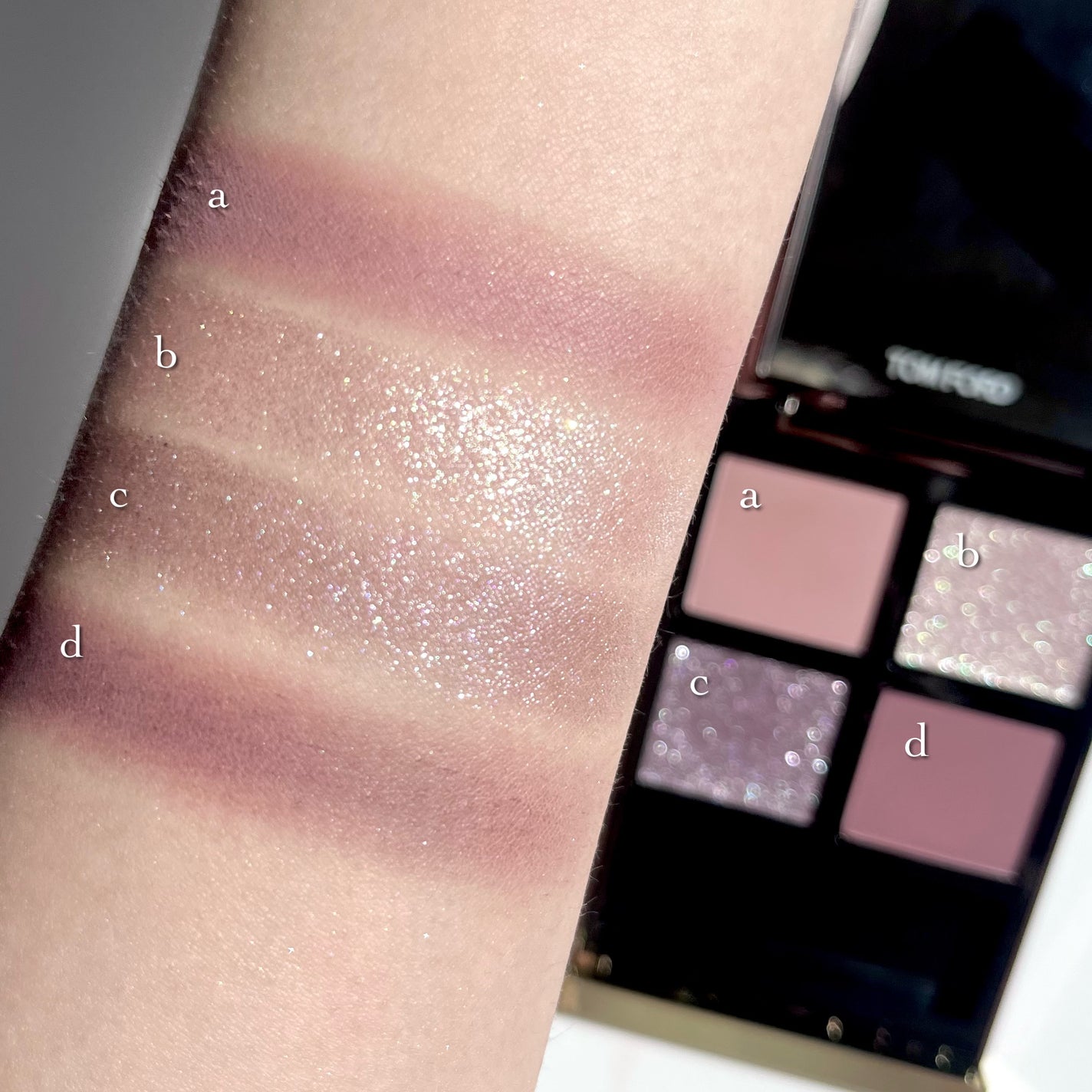 限定色レビュー】アイ カラー クォード|TOM FORD BEAUTYの 限定色レビュー】アイ カラー クォード|TOM FORD BEAUTYの
