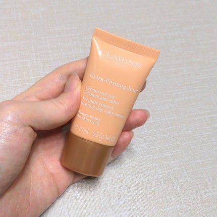 CLARINS ファーミング EX デイ クリーム SP オールスキンのクチコミ「クラランスの高級デイクリームです。
コフレに入っていたものです🎁
ナイトクリームと比べてすこ.....」(1枚目)