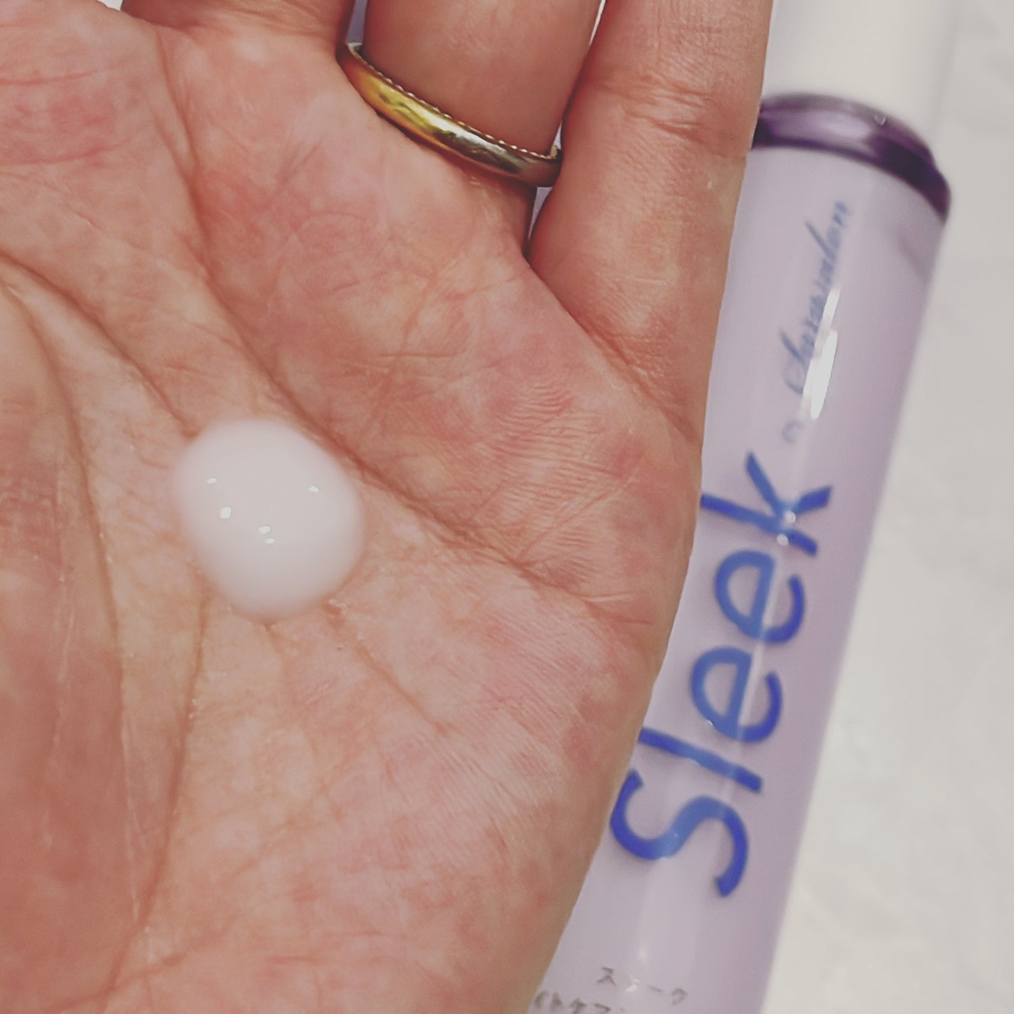 ナイトケアミルキーオイル/スリーク by サラサロン/ヘアオイルを使ったクチコミ(4枚目)